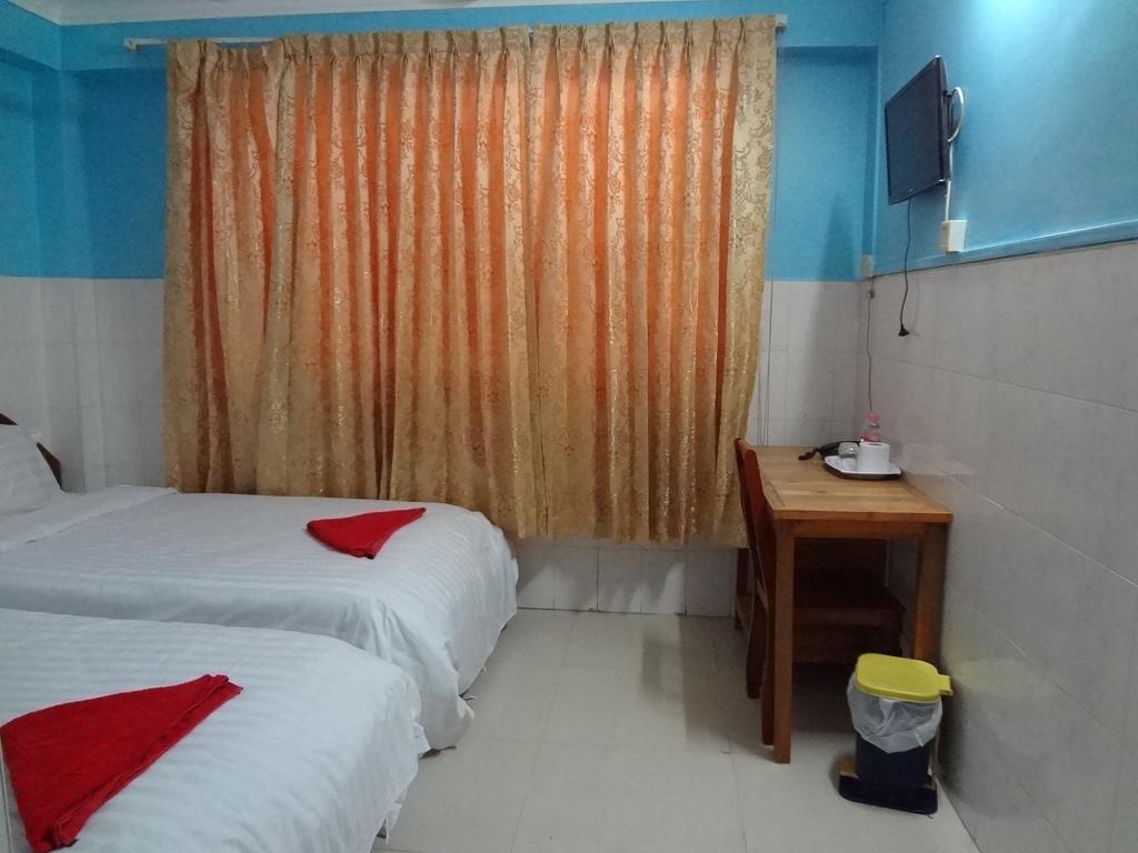 Capitol 3 Guesthouse بنوم بنه المظهر الخارجي الصورة