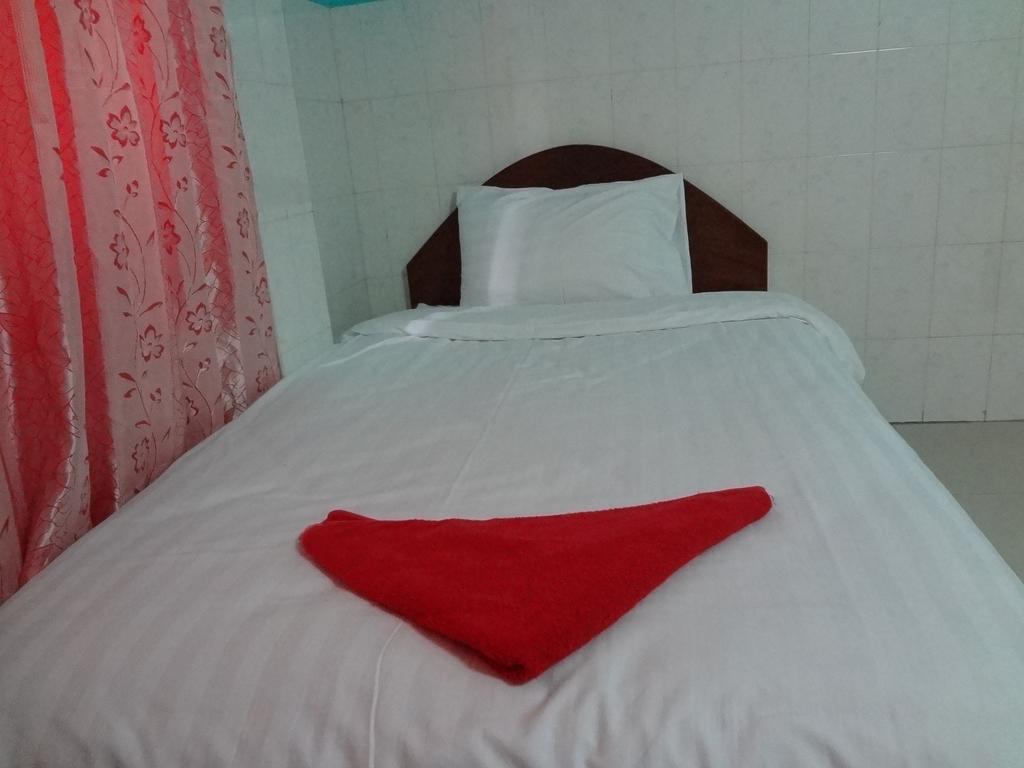 Capitol 3 Guesthouse بنوم بنه المظهر الخارجي الصورة