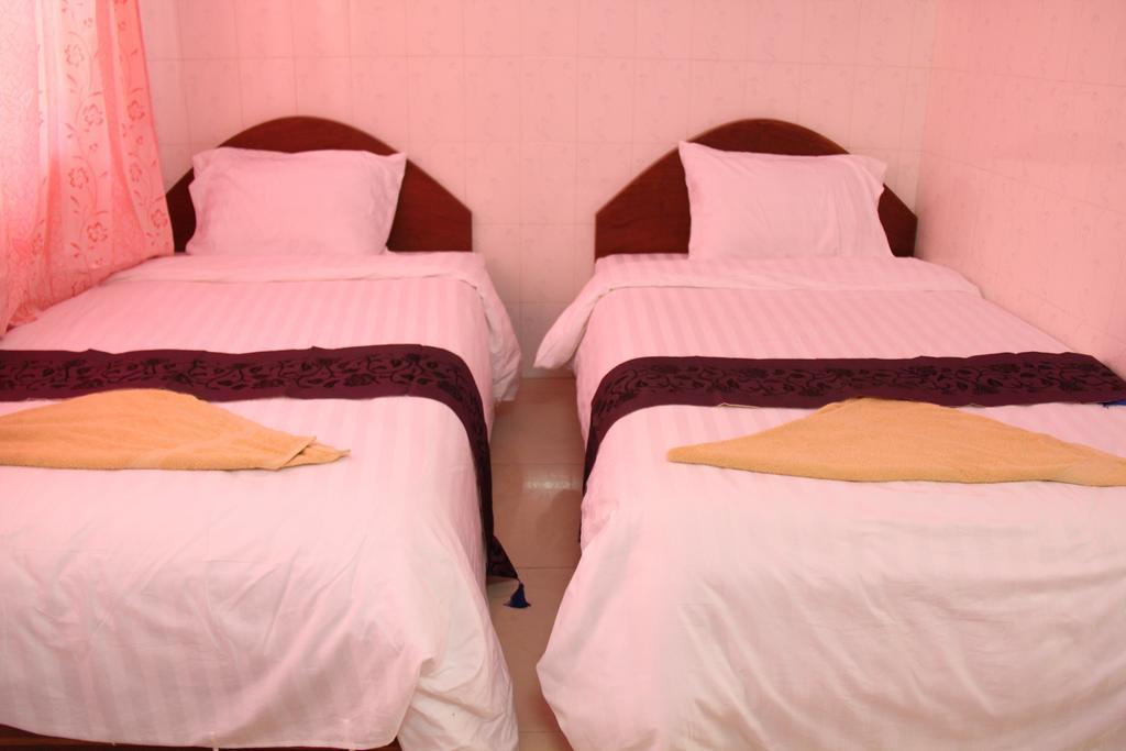 Capitol 3 Guesthouse بنوم بنه المظهر الخارجي الصورة