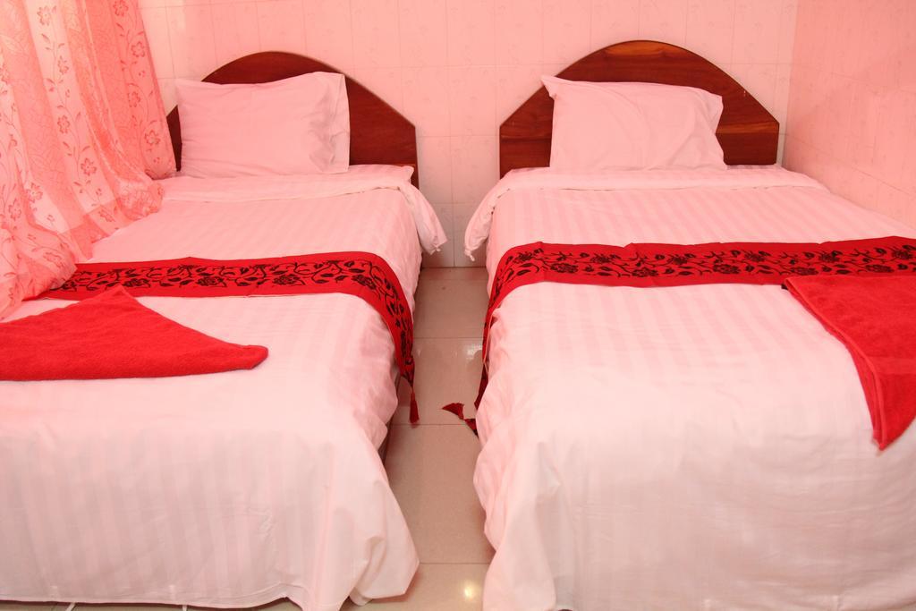 Capitol 3 Guesthouse بنوم بنه المظهر الخارجي الصورة