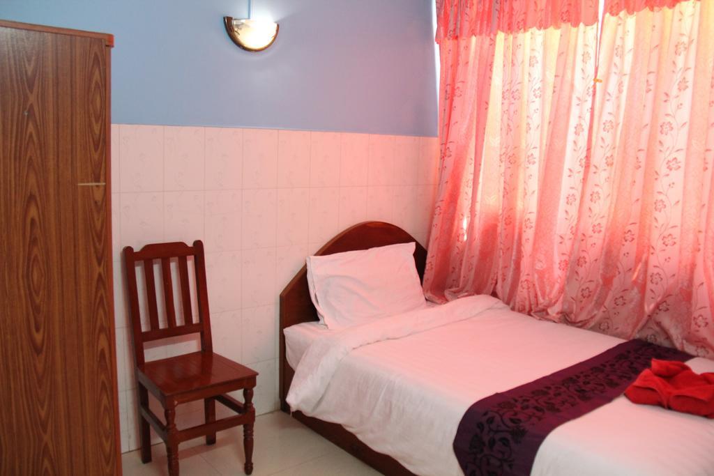 Capitol 3 Guesthouse بنوم بنه المظهر الخارجي الصورة