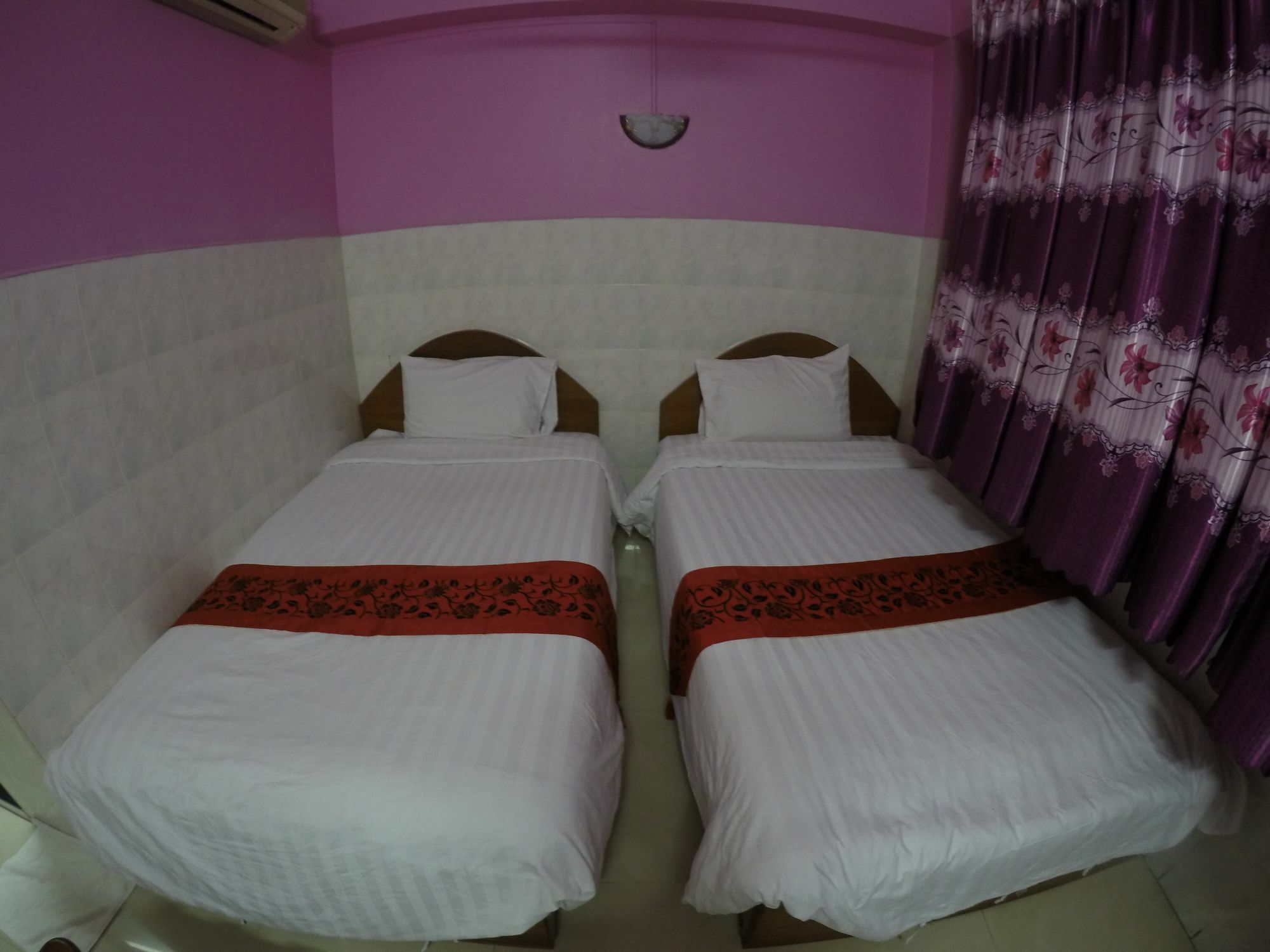 Capitol 3 Guesthouse بنوم بنه المظهر الخارجي الصورة