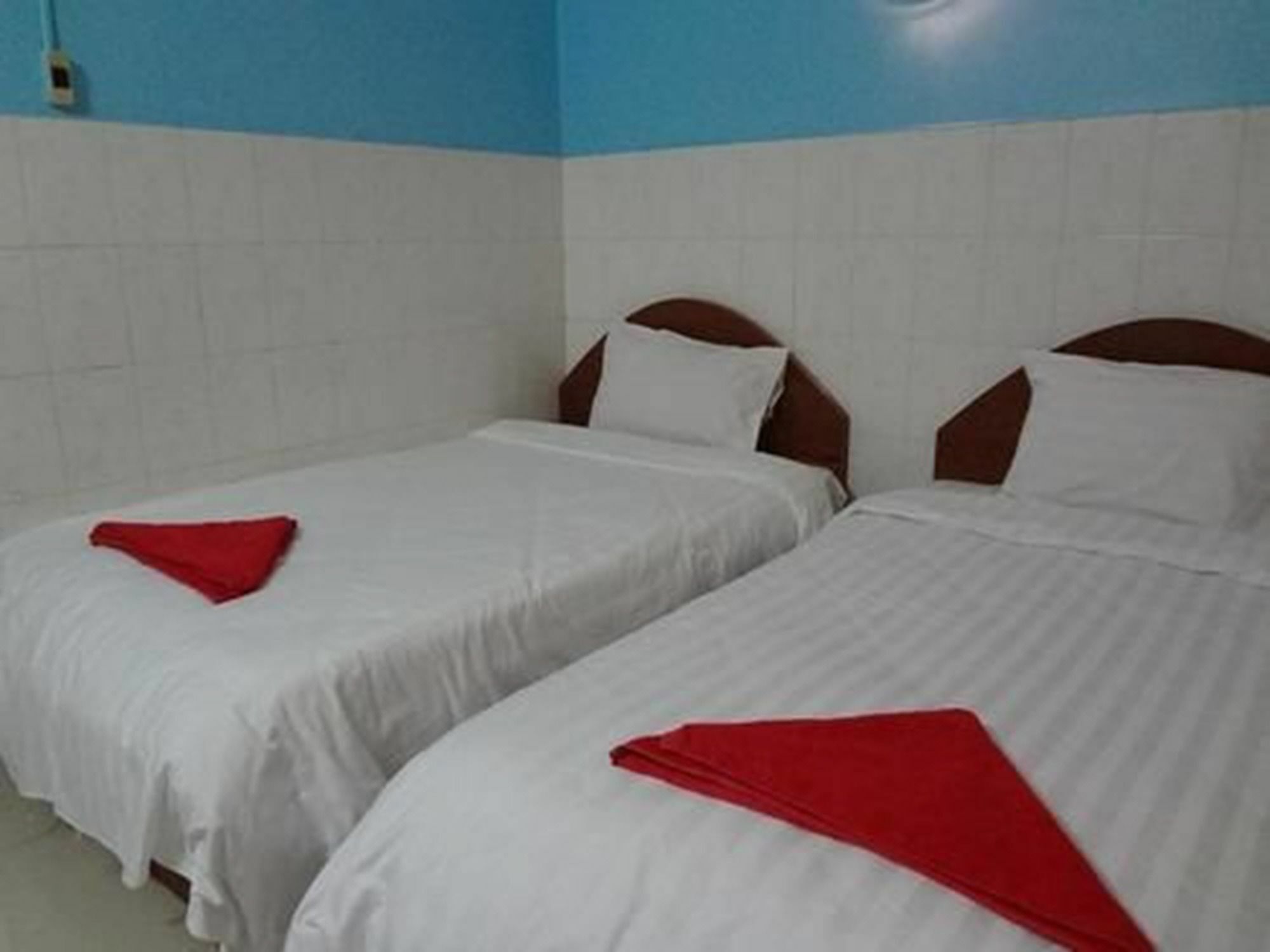 Capitol 3 Guesthouse بنوم بنه المظهر الخارجي الصورة