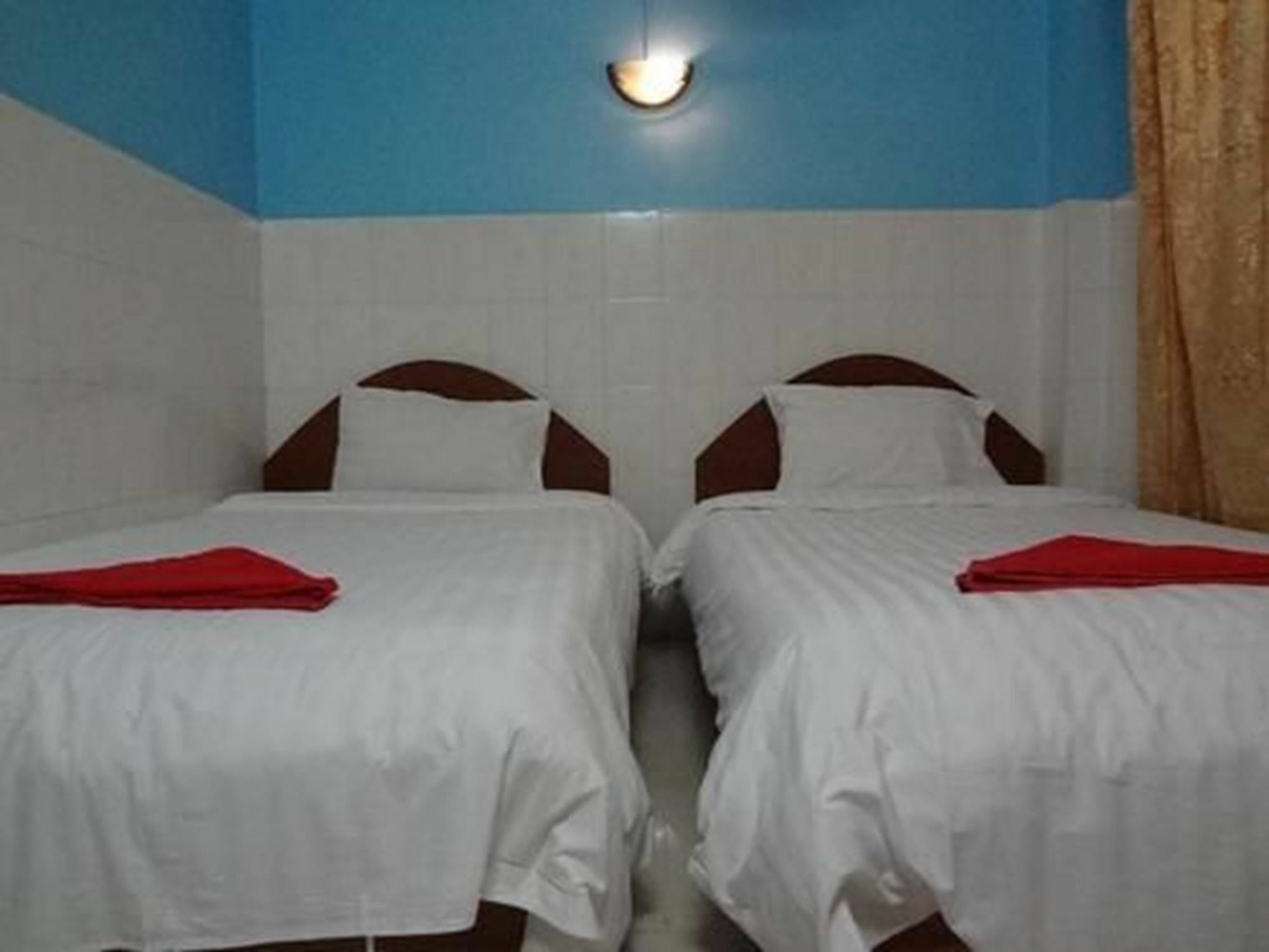 Capitol 3 Guesthouse بنوم بنه المظهر الخارجي الصورة