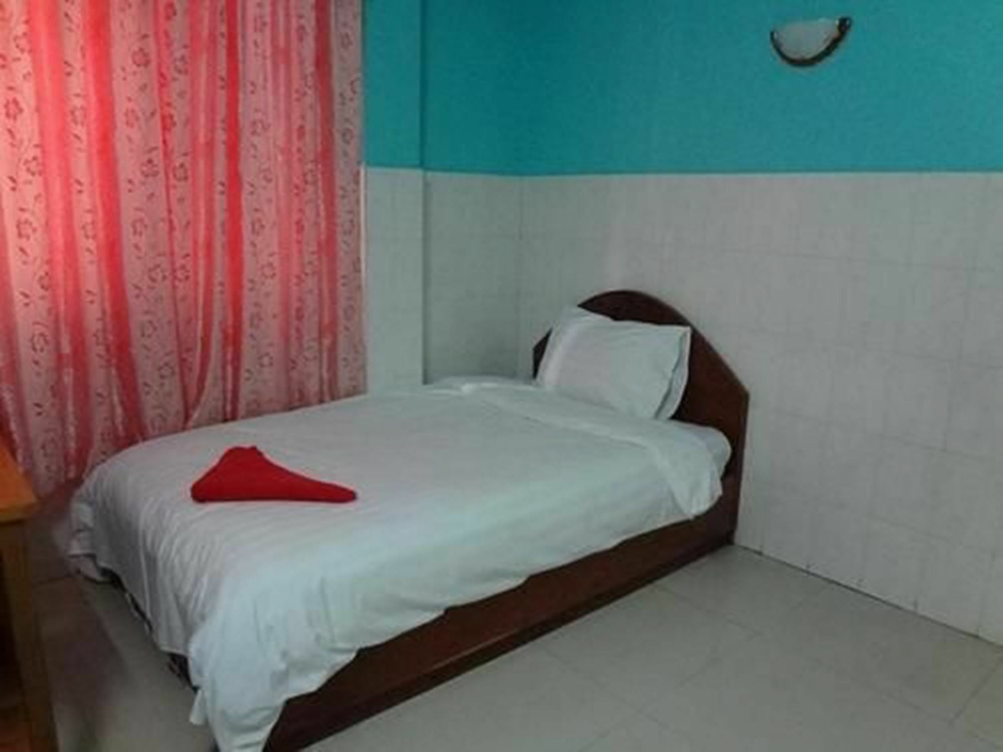 Capitol 3 Guesthouse بنوم بنه المظهر الخارجي الصورة